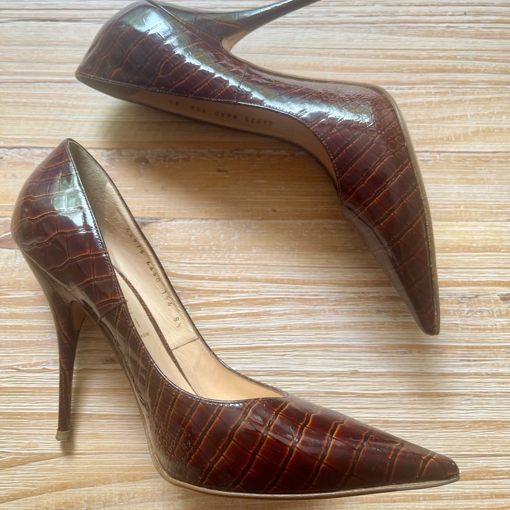 Casadei Elegant Crocodile Pattern Heels